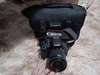 Canon EOS 700D