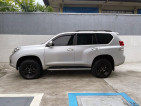 2012 Toyota landcruiser prado