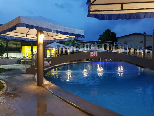 Amaro Resort ₱250 @ Valenzuela, Metro Manila, Philippines | PH.vacations