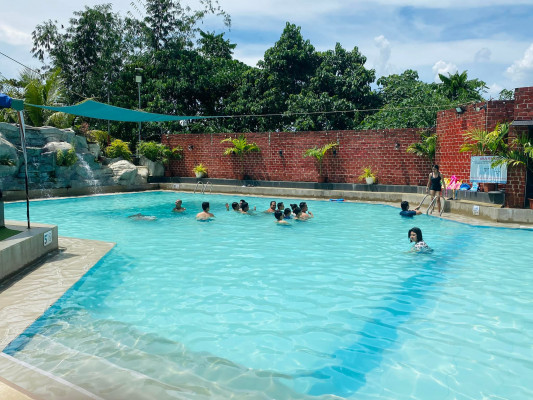 Tanglad Valencia At Bamboo Springs Park ₱300 @ Valencia City, Bukidnon ...