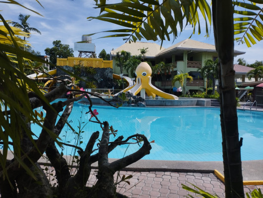 Cherries Hotel Resort & Pavilion ₱180 @ Kawit, Cavite | PH.vacations