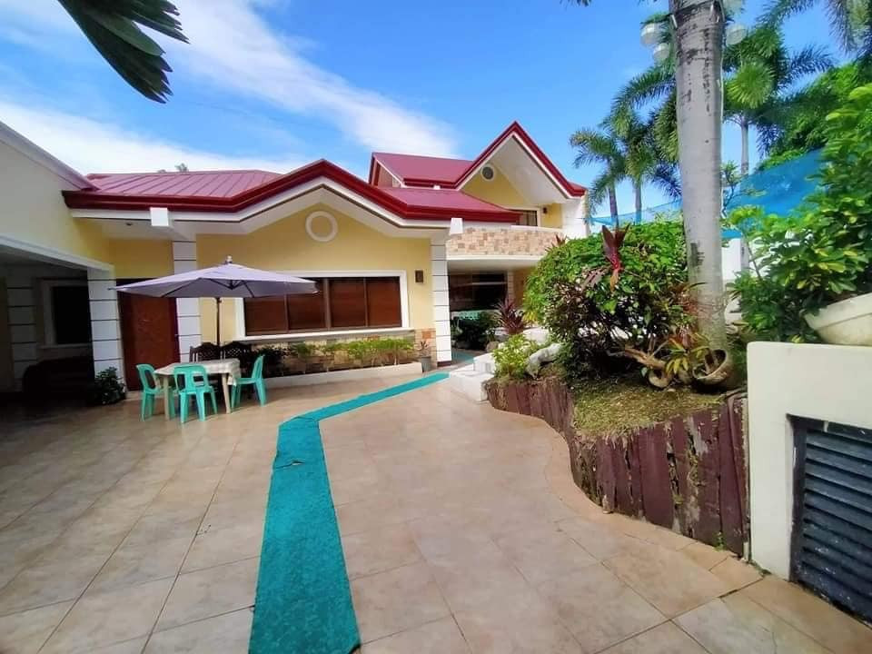 AFFORDABLE PRIVATE RESORT