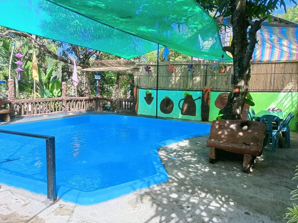 Andy's Private Pool