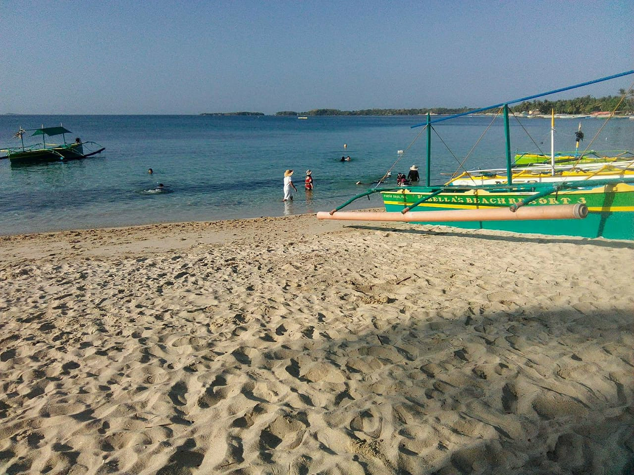 D' Abella's Beach Resort