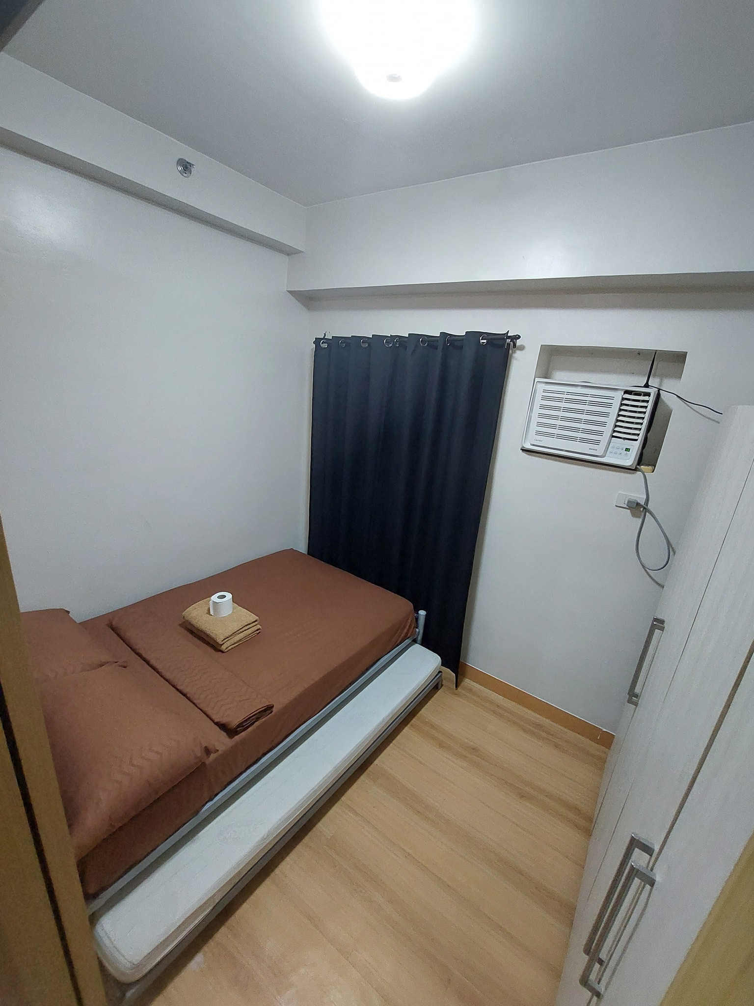 Unit ni DREW Staycation Condo