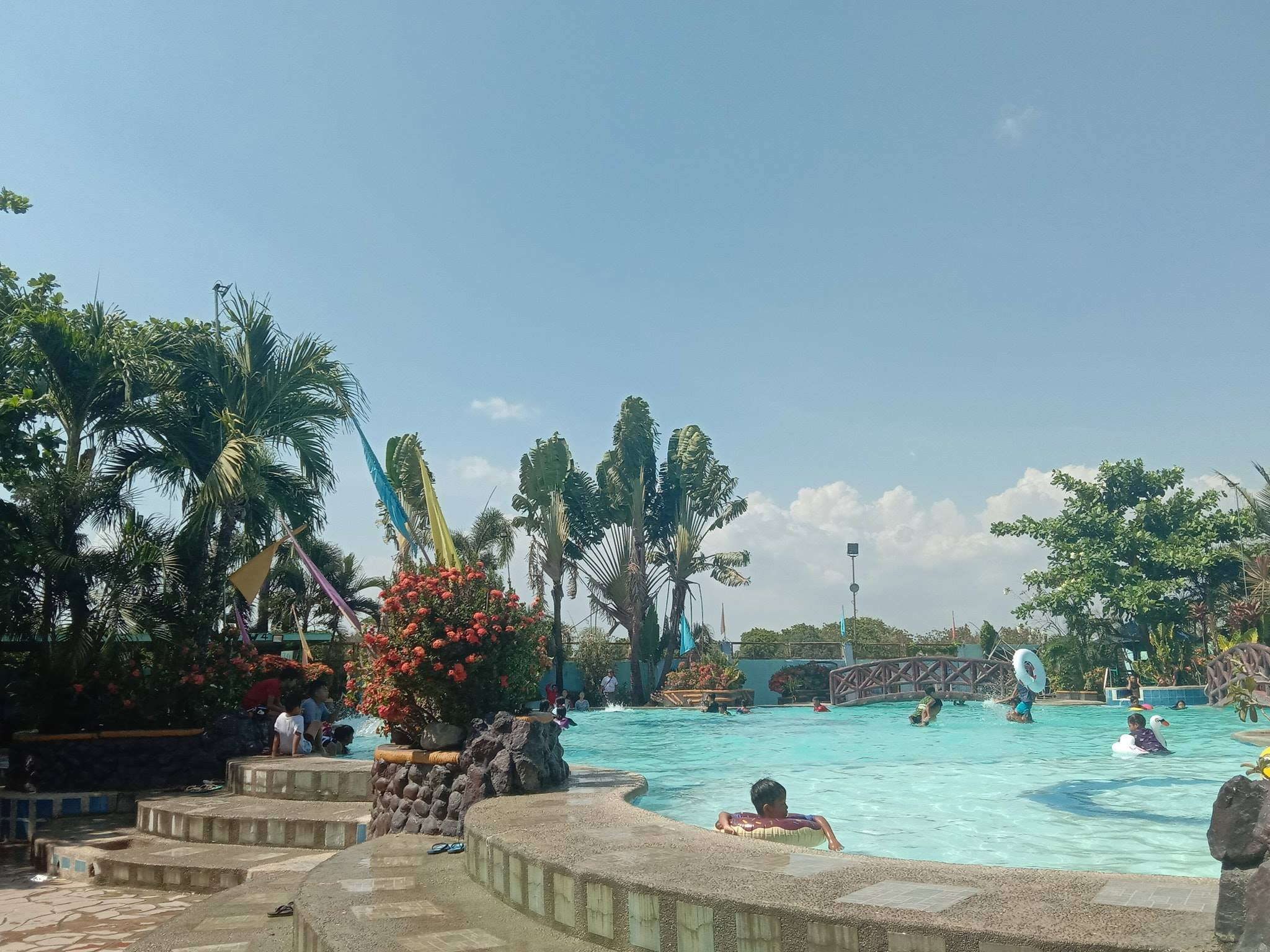 Aloha Resort Hotel Guimba, Nueva Ecija