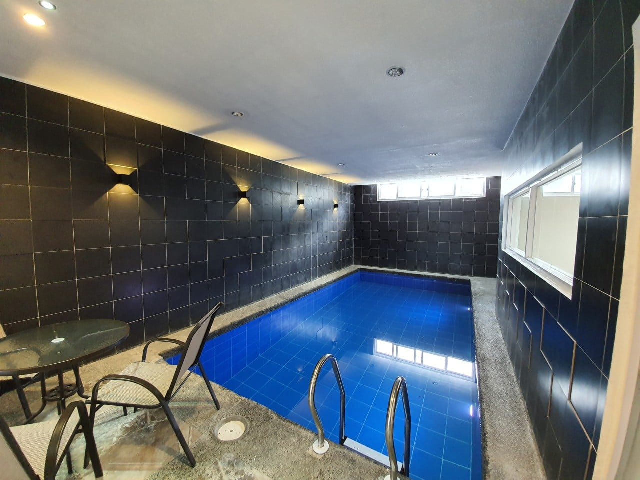 Hanin Town Hotel and Pool Villas