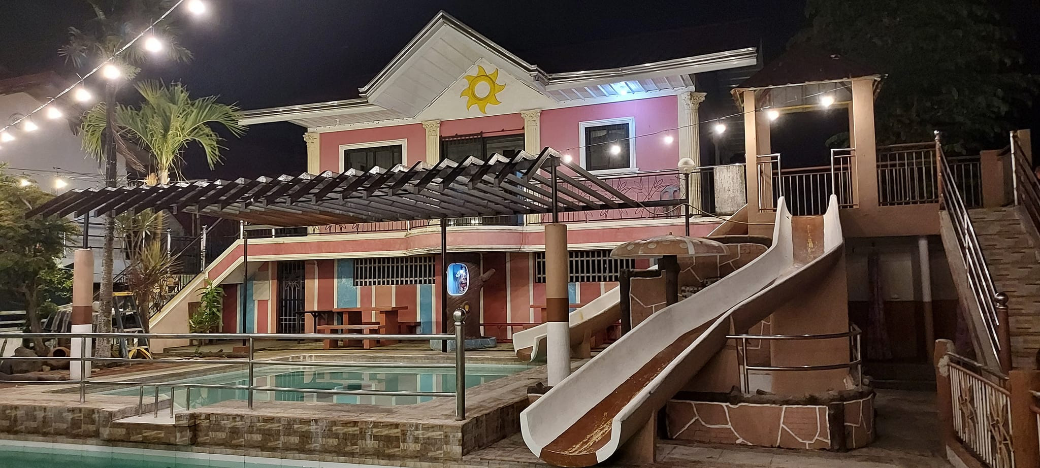 Villa Manda Resort