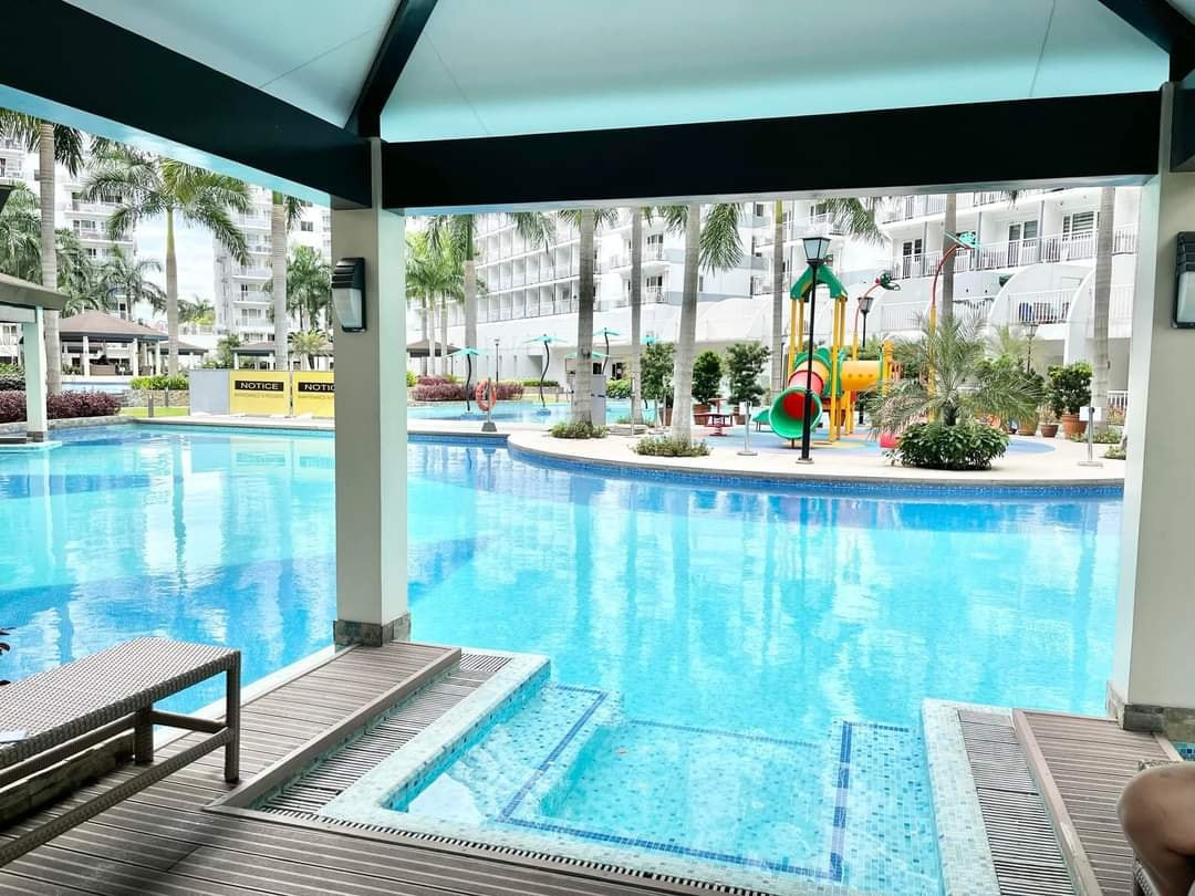 Staycation by Marga at SHELL Residences