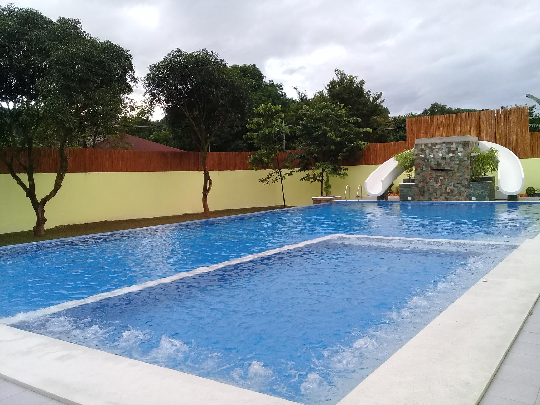 A and C Private Pool Resort