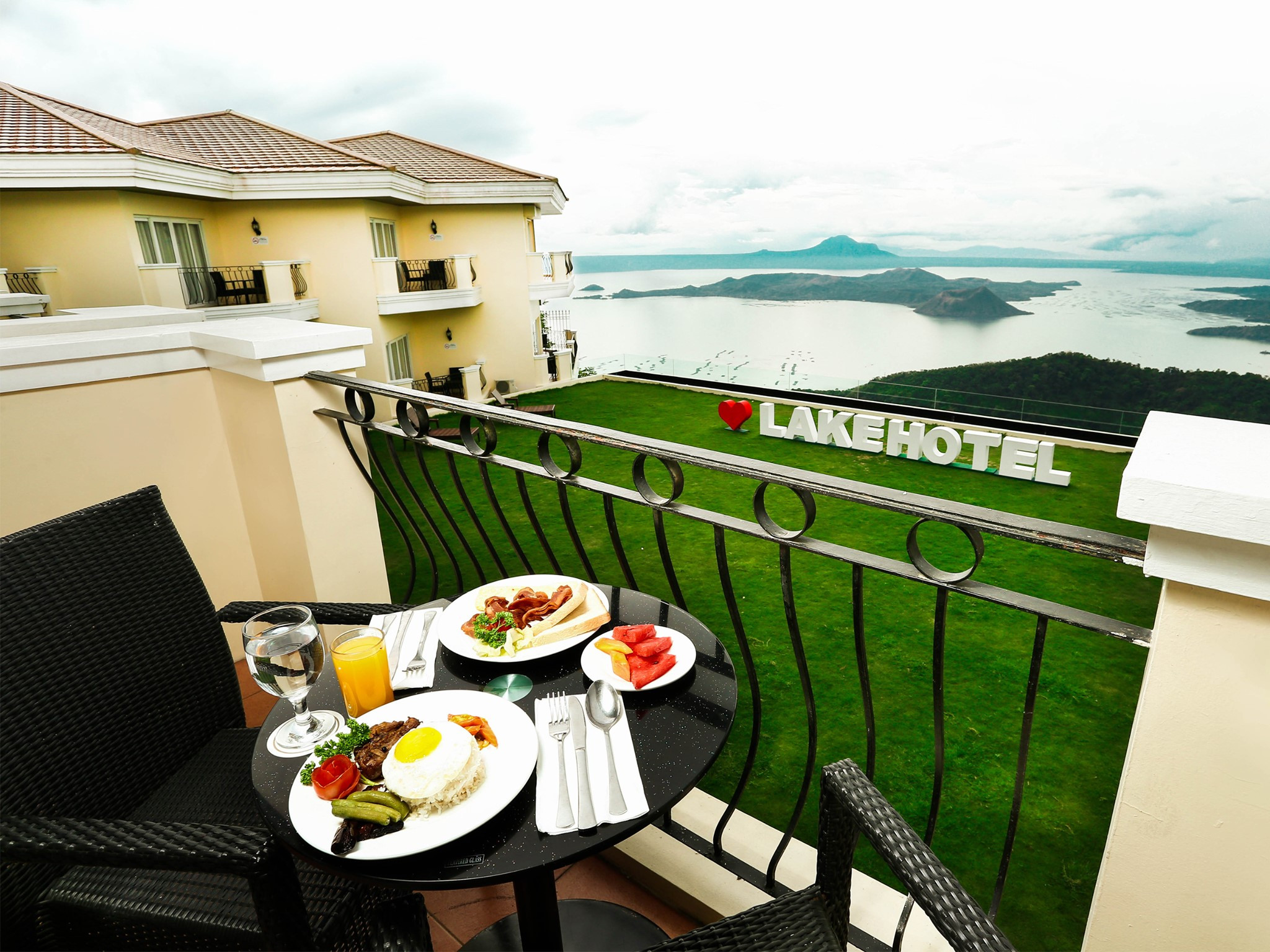 The Lake Hotel Tagaytay