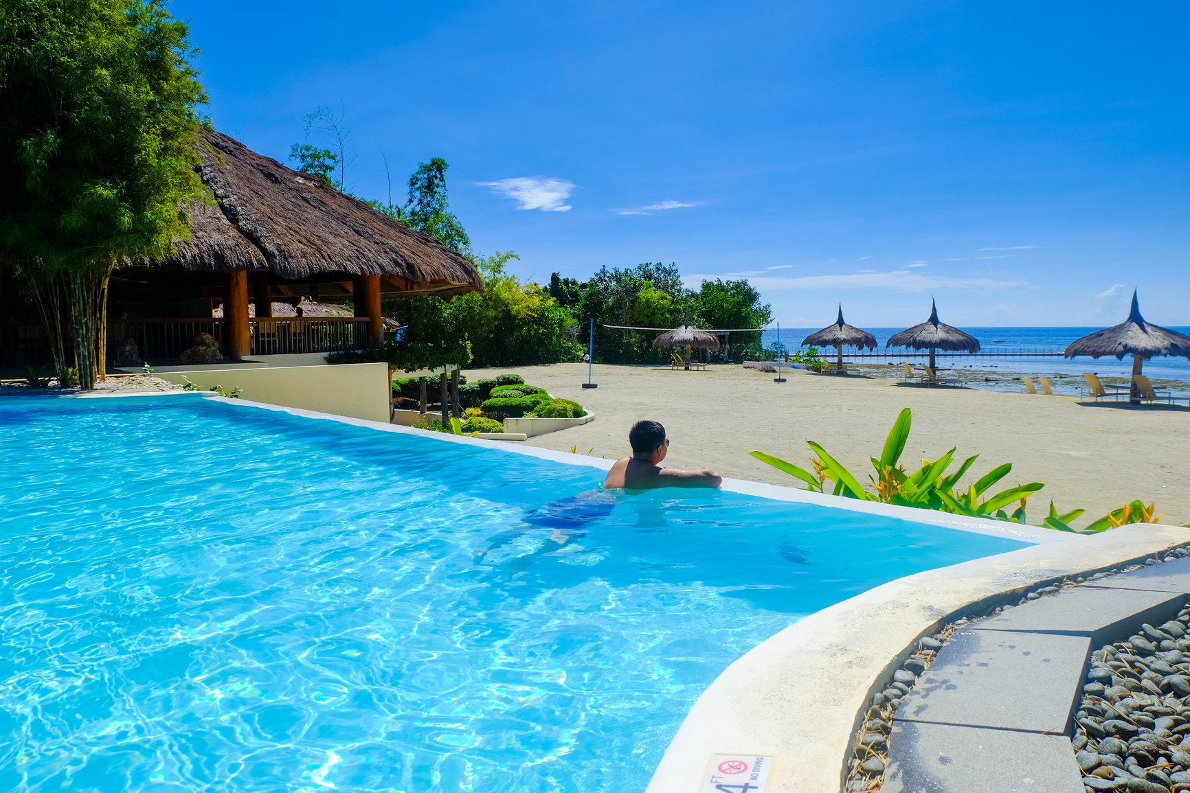 Bluewater Panglao Beach Resort