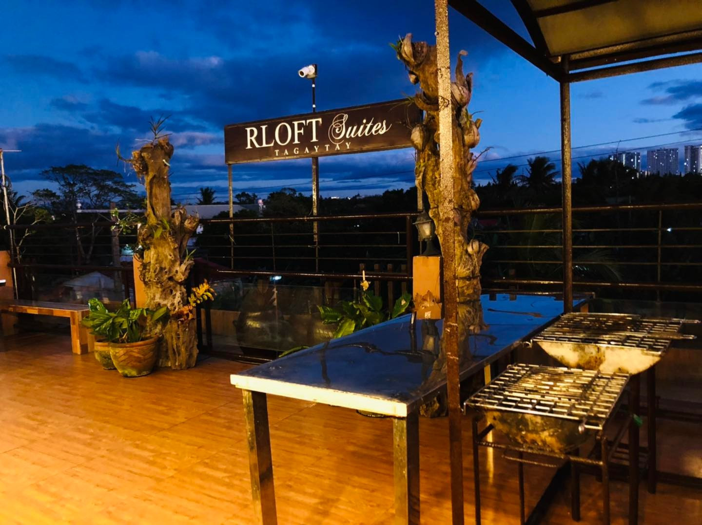 RLoft Suites Tagaytay