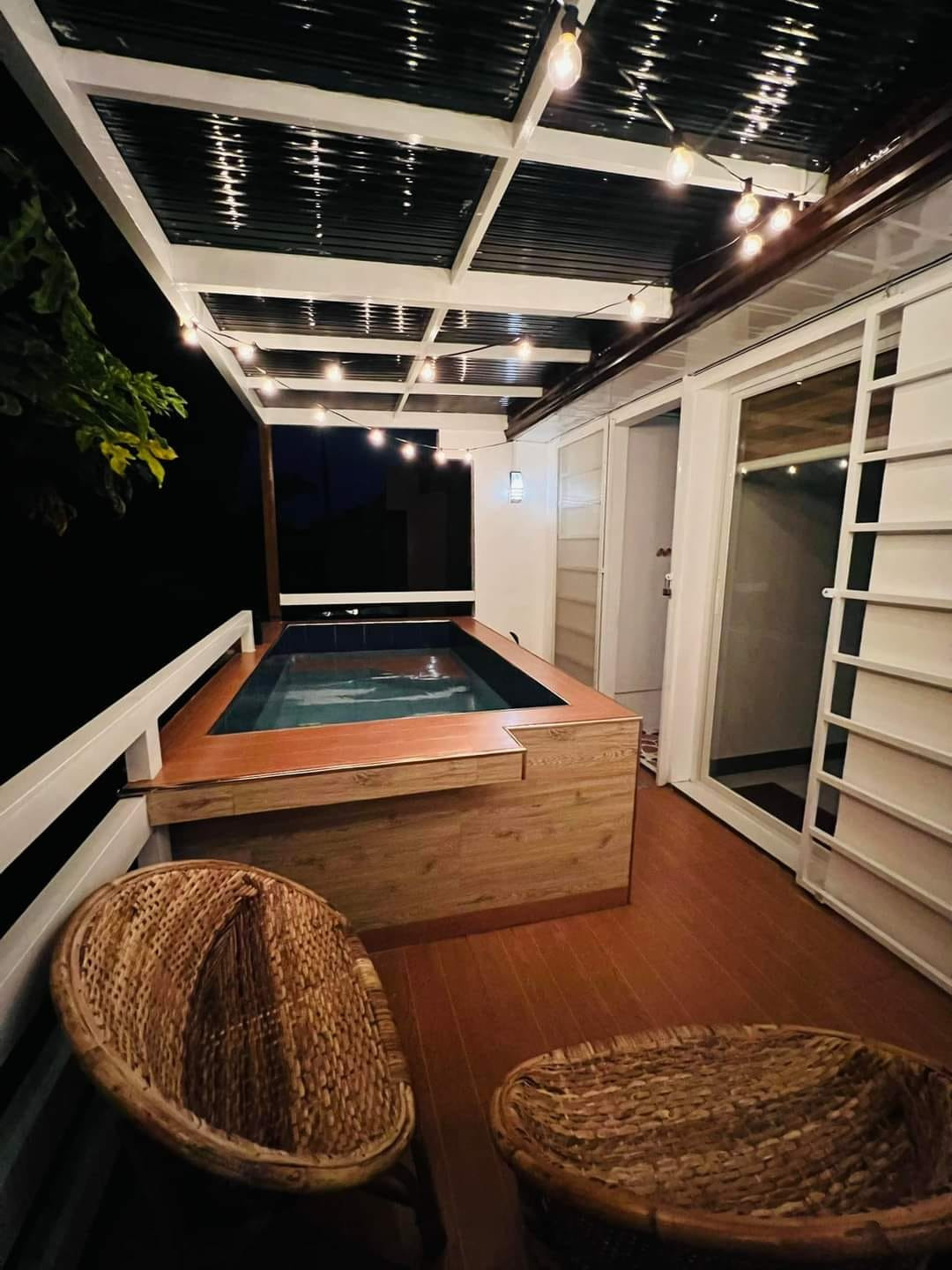 Bale ng Ima (Townhouse with Over Looking to Greenery | Mini Pool)