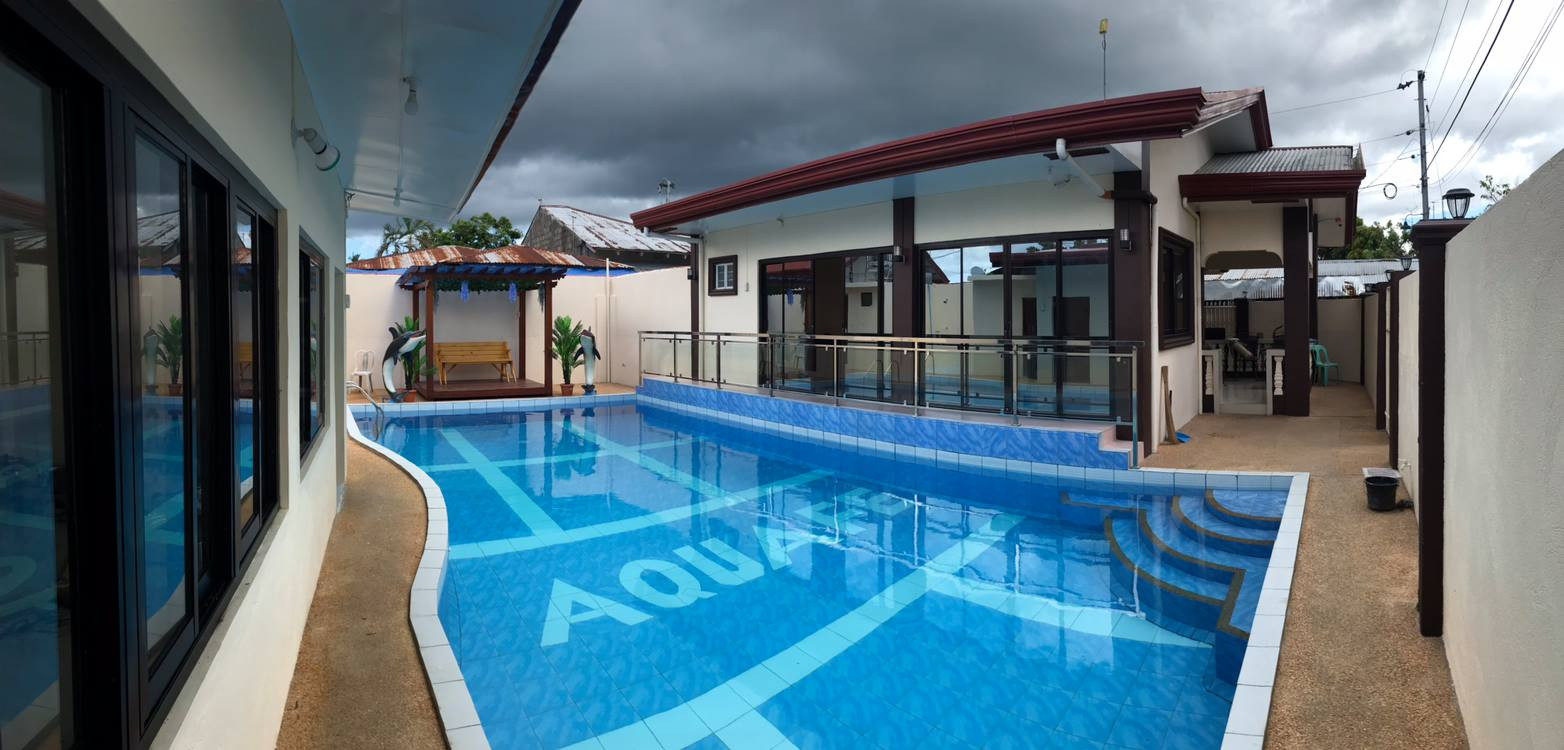 Aquafe - A Private Pool in Lipa