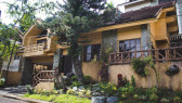 House Flores: Tagaytay Staycation