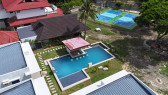 Bluewaves Panagsama - Villa & Hostel