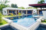 Bluewaves Panagsama - Villa & Hostel